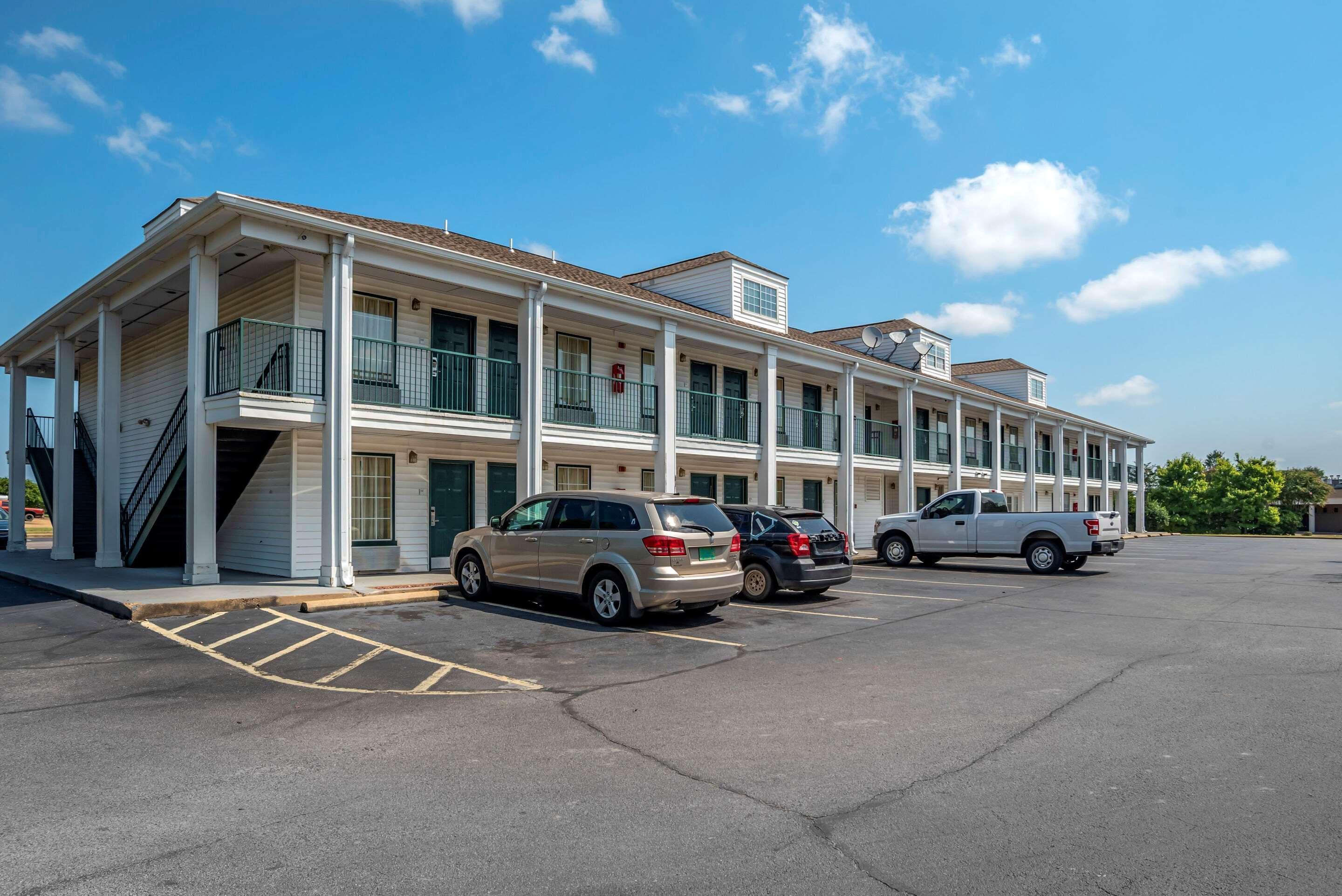 Econo Lodge Tupelo Exteriér fotografie